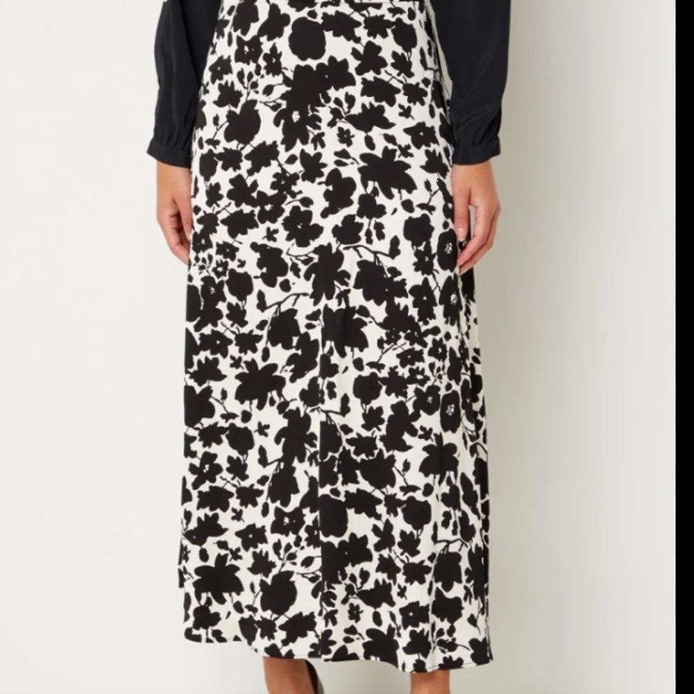 Gerard Darel Bastian Paris Black White Floral Maxi Skirt Size 3 (US Large)